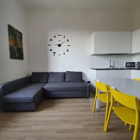 Apartment The Yellow Brescia